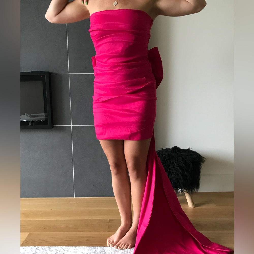 Pink bow dress